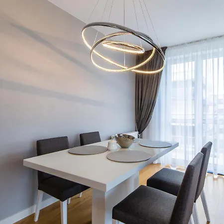 Apartment Apart111 - Platinum
